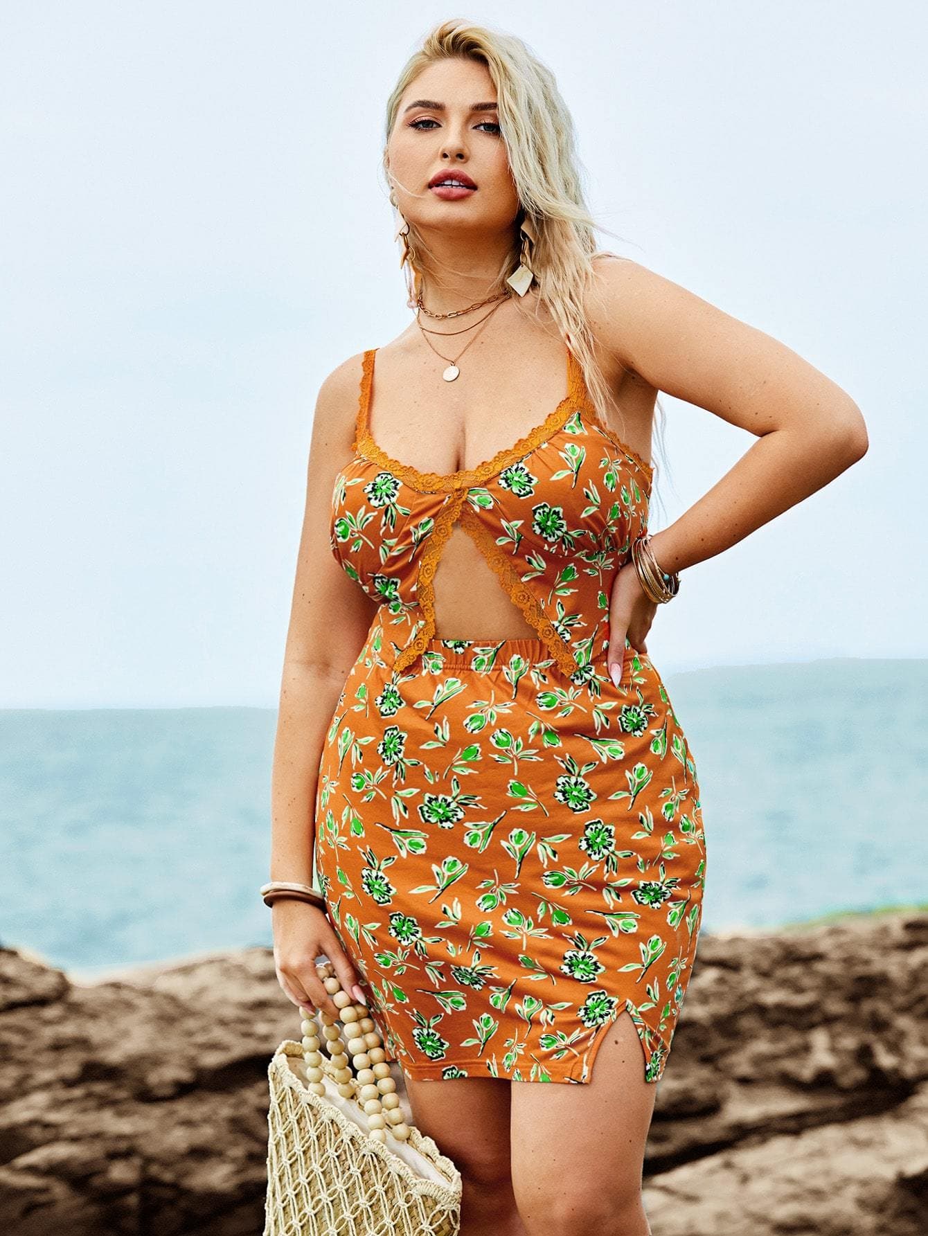 Plus Allover Floral Print Contrast Lace Sleeveless Edge Split Hem Cami Top and Skirt Set
