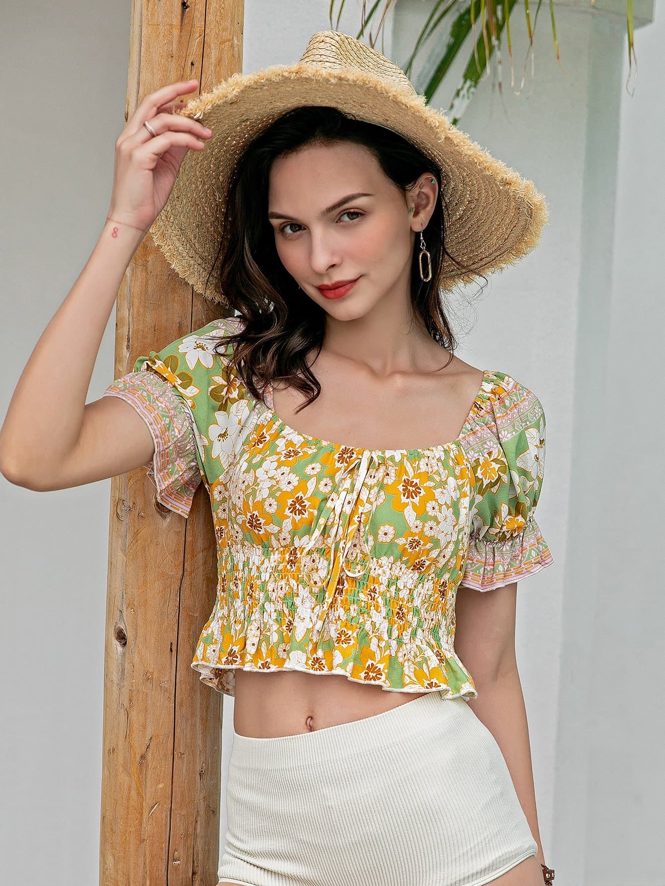 Scoop neck Flounce Sleeve Tie Front Shirred Floral Slim Fit Peplum Top