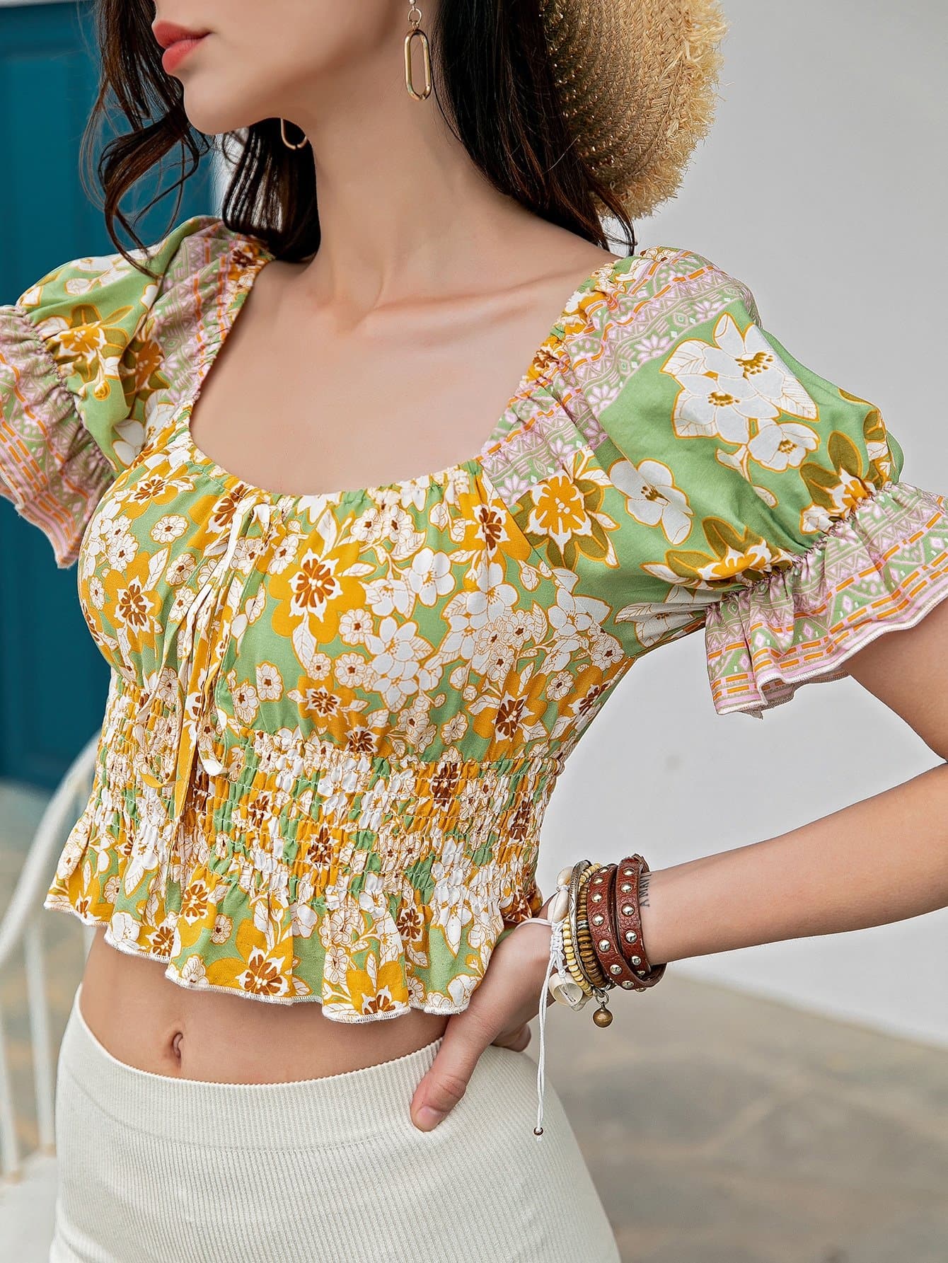 Scoop neck Flounce Sleeve Tie Front Shirred Floral Slim Fit Peplum Top