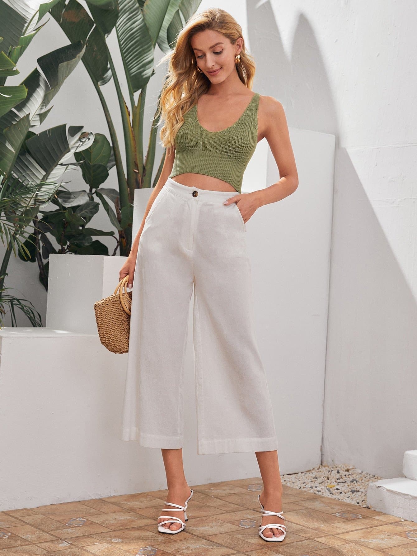 Army Green Scoop Neck Sleeveless Crisscross Back Knit Slim Fit Tank Top