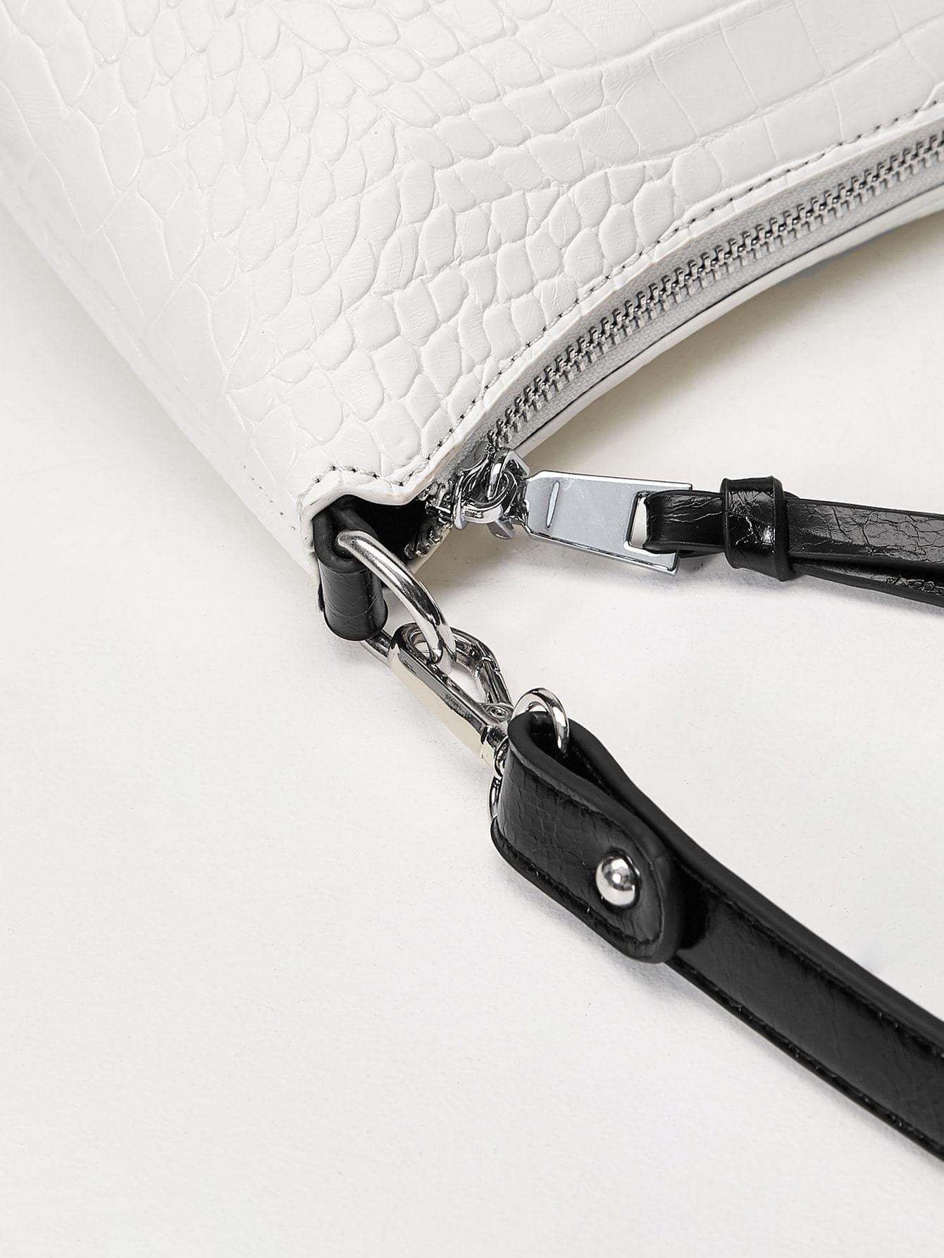 Croc Embossed Pu Leather Baguette Bag