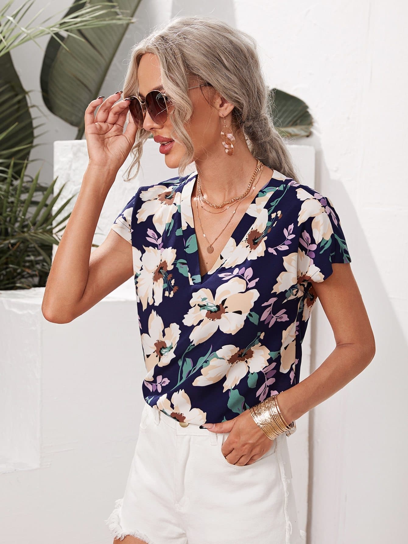 V-Neck Batwing Sleeve Floral Print Top