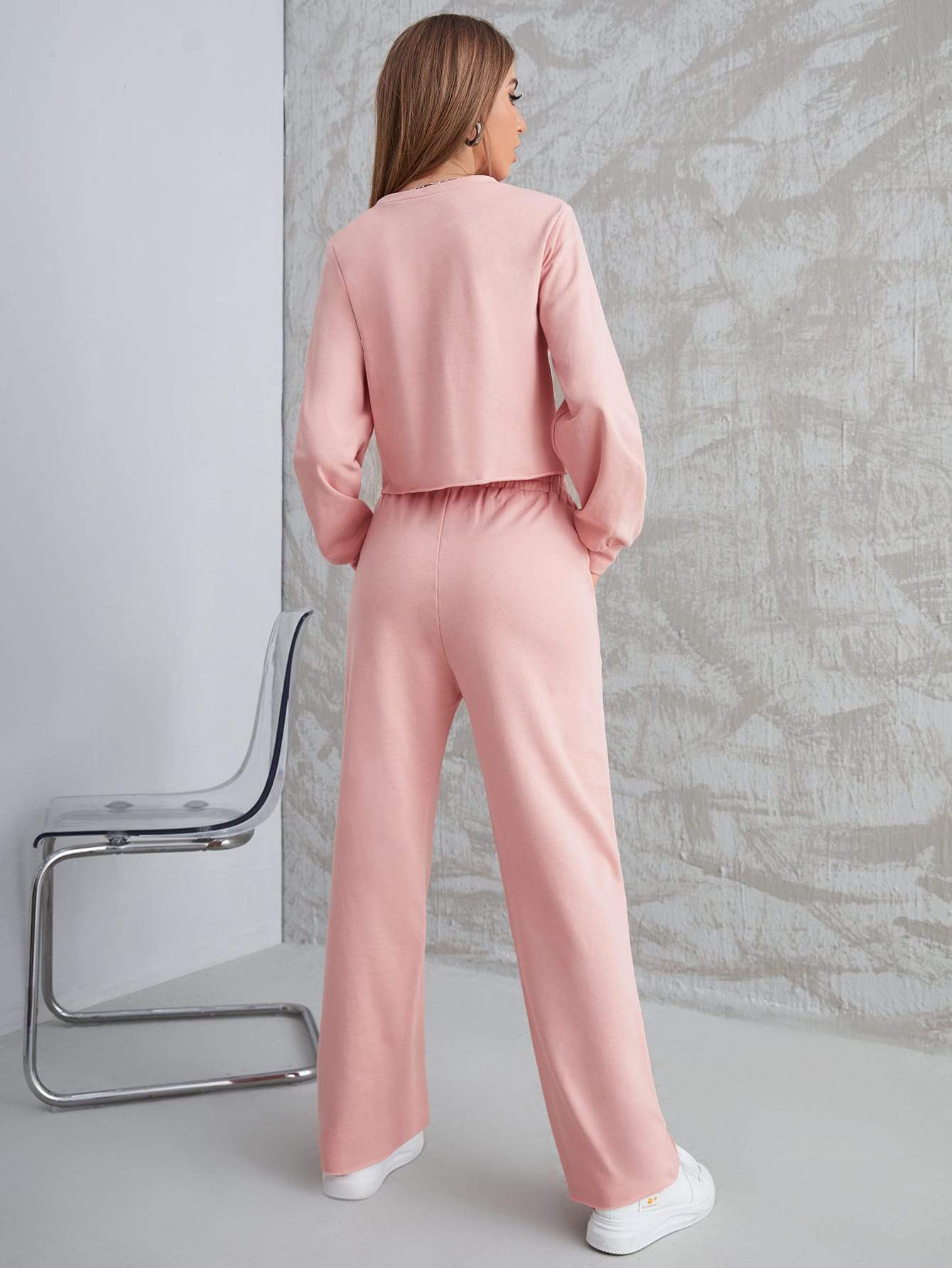 Pink Round Neck Letter Graphic Crop Sweatshirt With Sweatpants