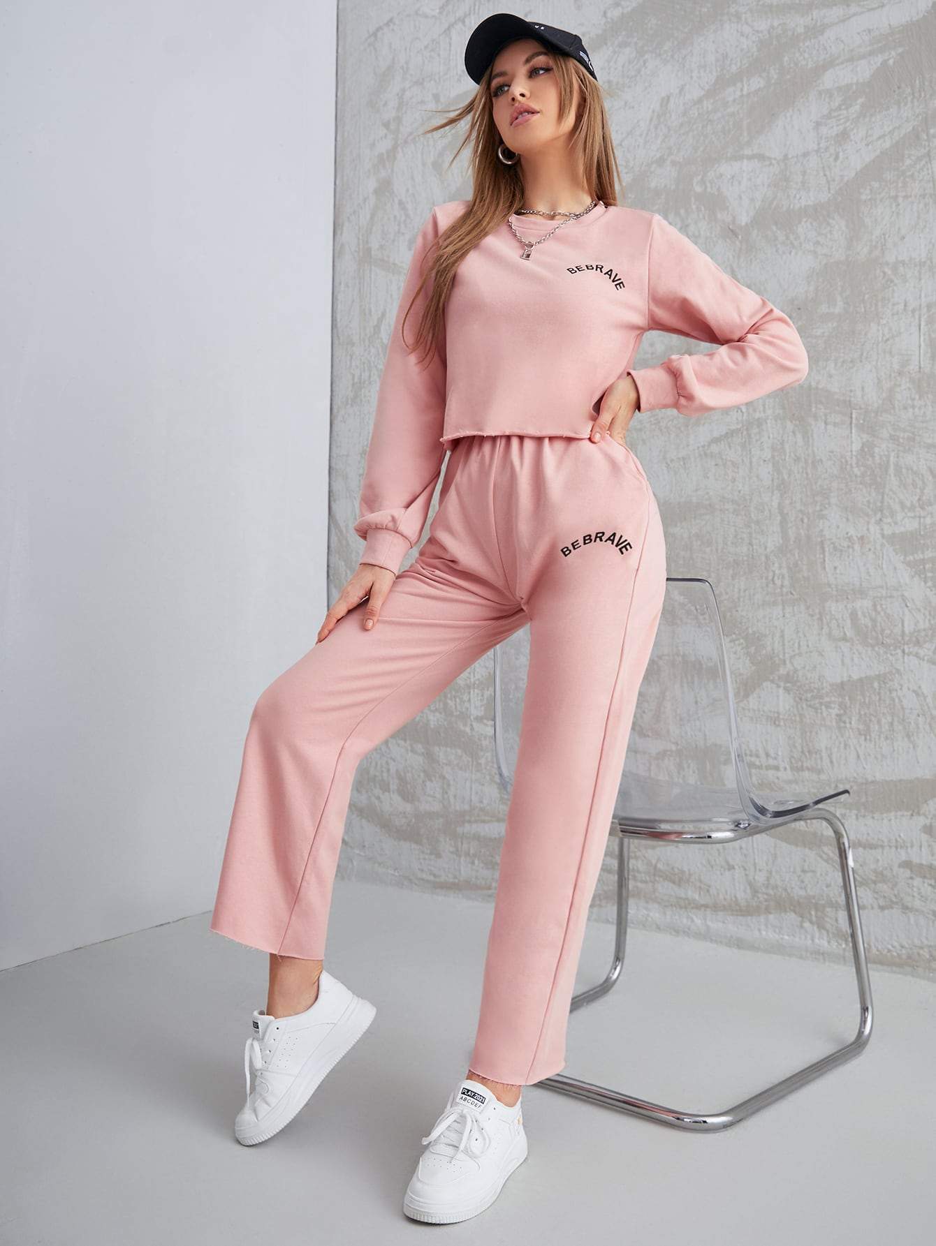 Pink Round Neck Letter Graphic Crop Sweatshirt With Sweatpants