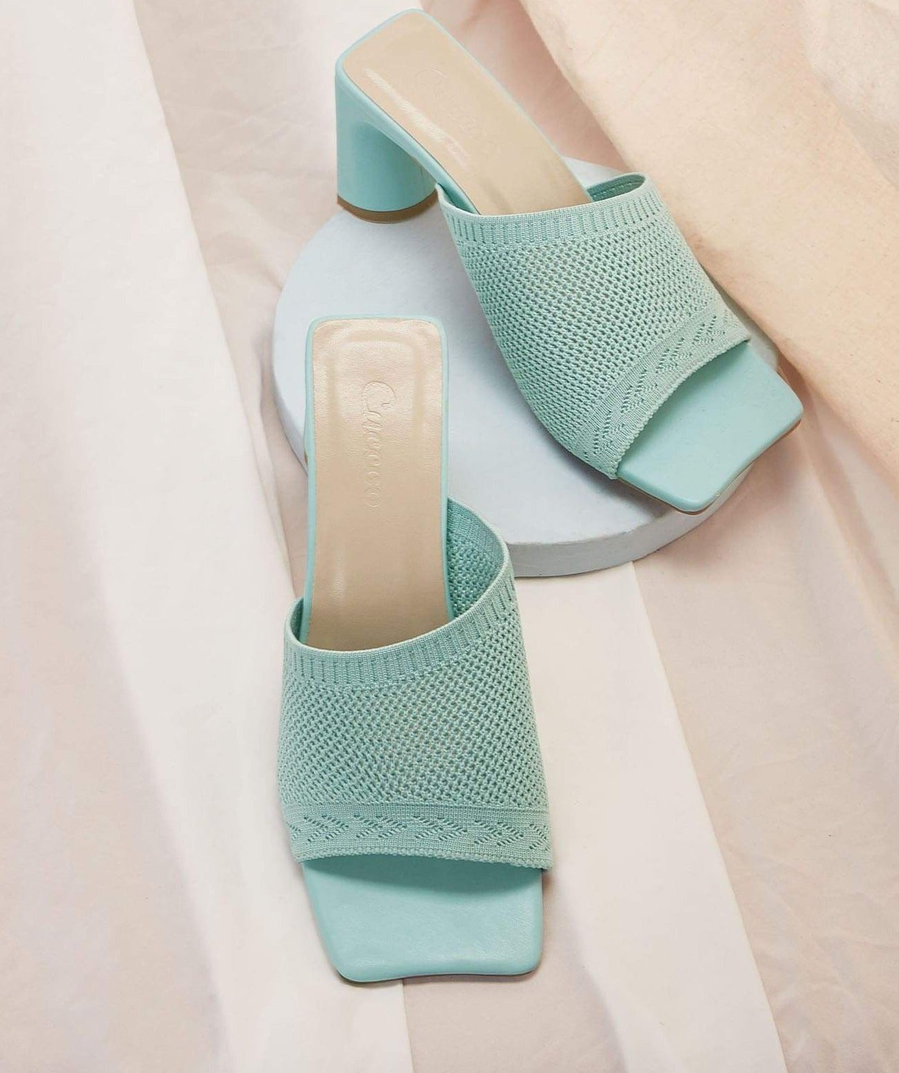 Minimalist Knit Chunky Heeled Mules