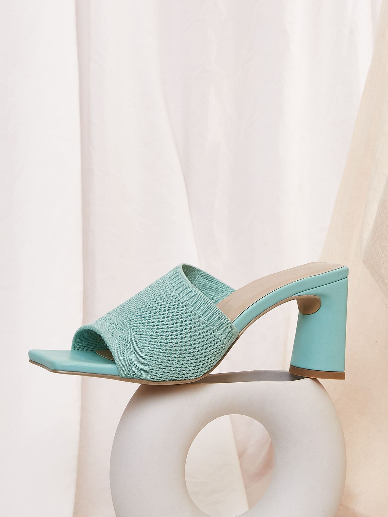 Minimalist Knit Chunky Heeled Mules