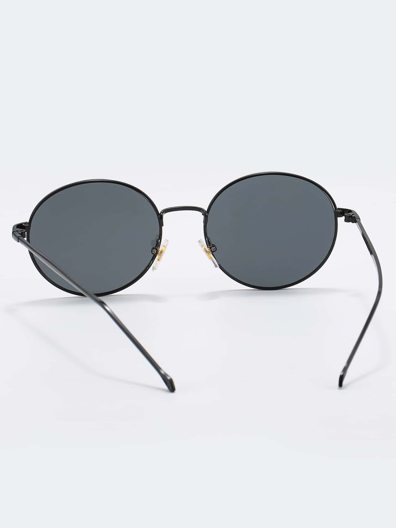 Round Black Frame UV Protected Sunglasses