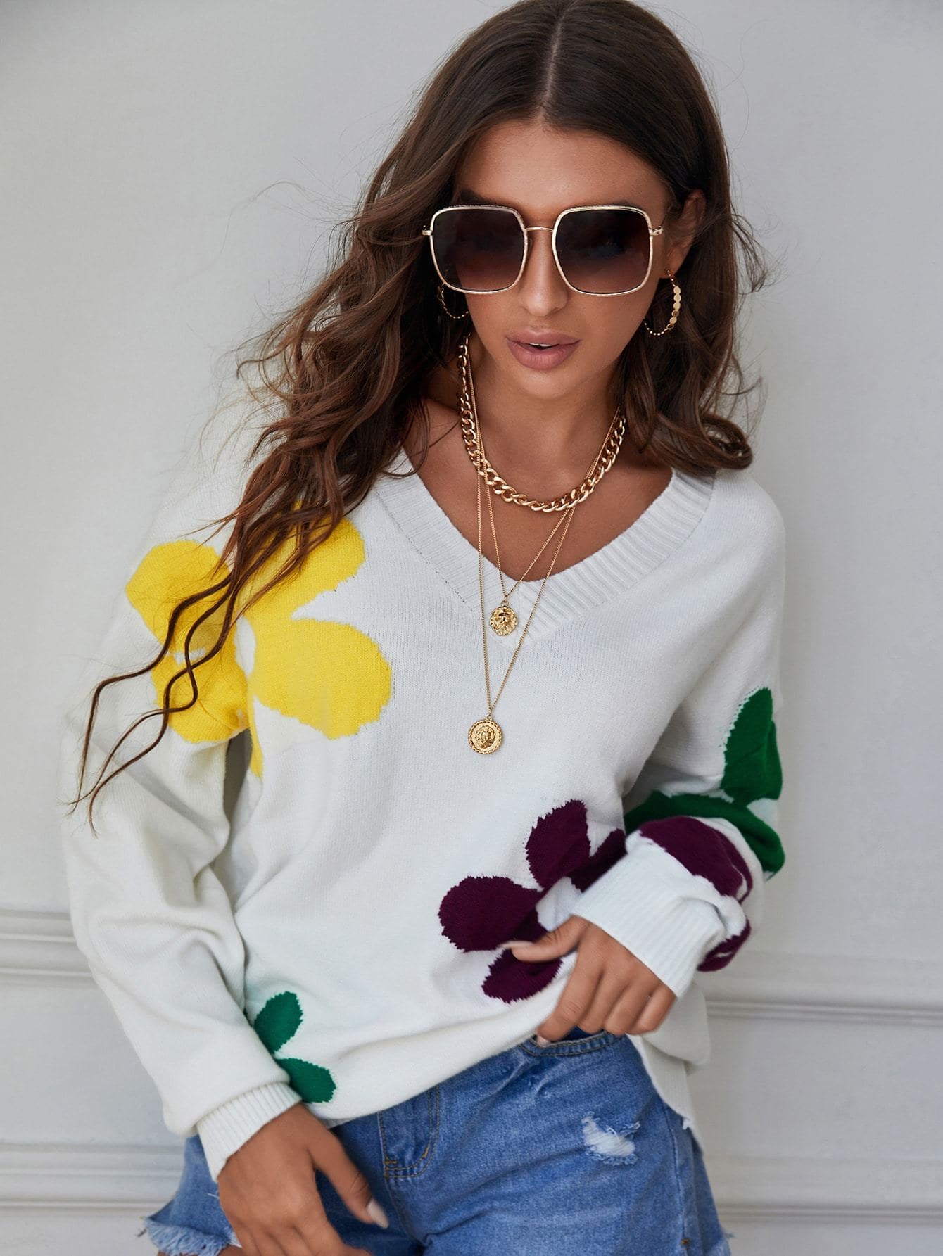 White V-Neck Floral Pattern Drop Shoulder Sweater
