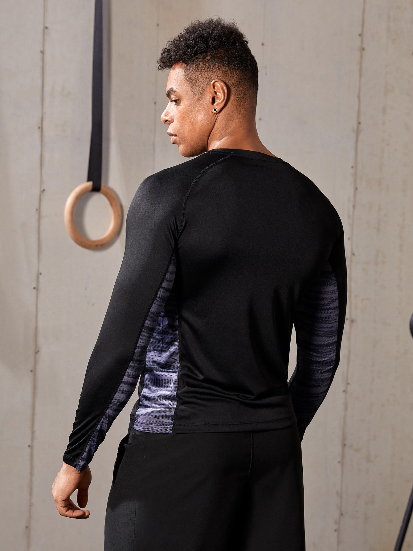 Black Round Neck Bull Head Print Contrast Panel Sports T-Shirt