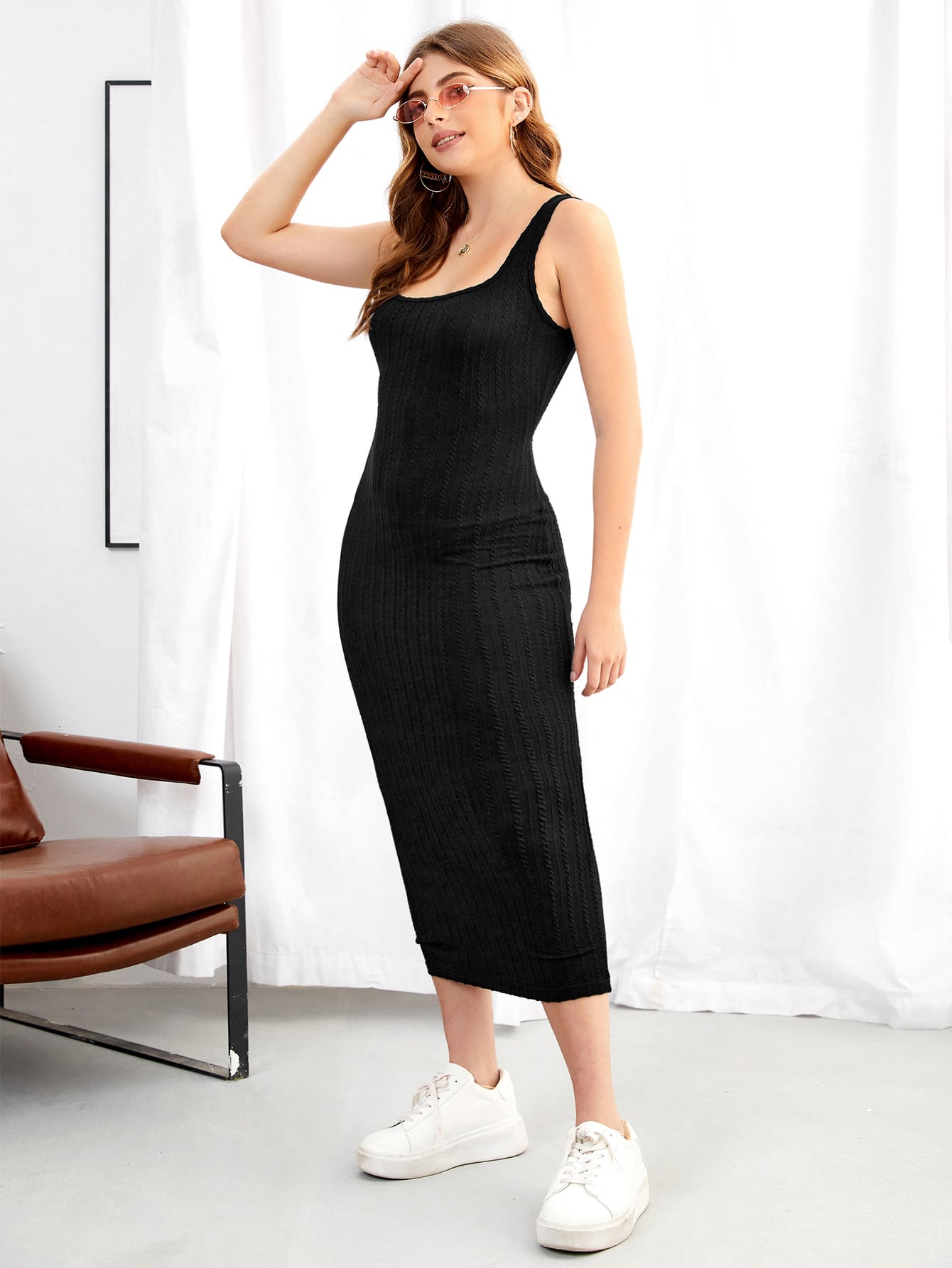 Black Scoop Neck Solid Cable Textured Slim Fit Dress