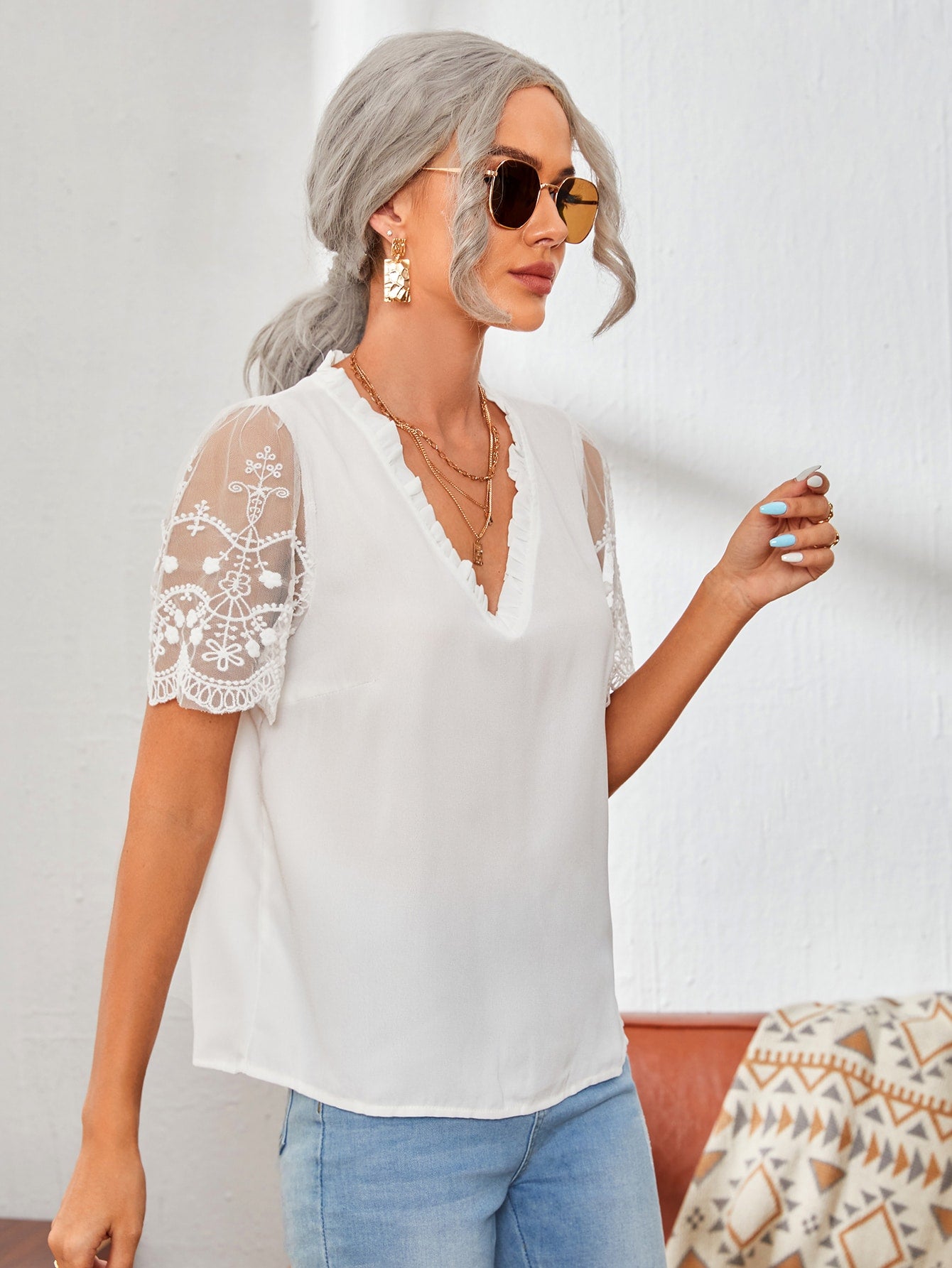 White Frill V-Neck Embroidery Mesh Sleeve Top