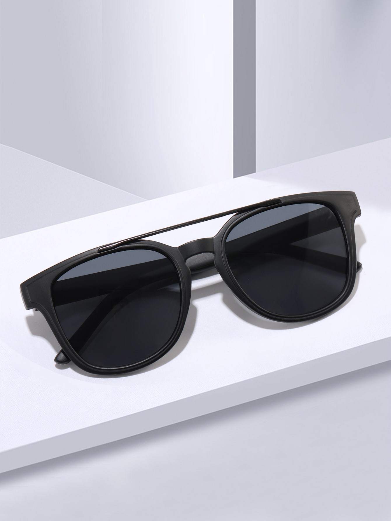 Black Square Geometric Frame UV Protected Sunglasses