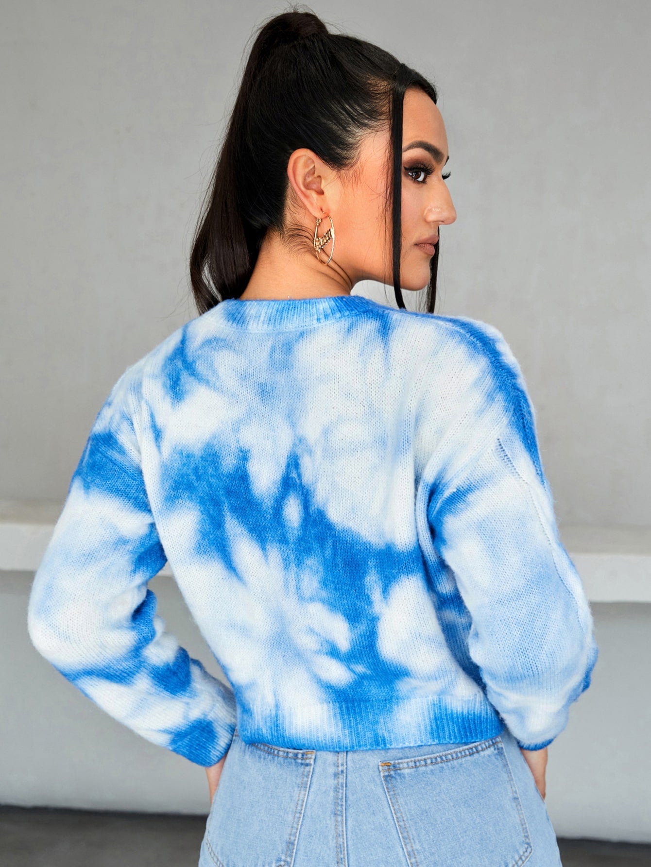 Blue White Tie Dye Drop Shoulder Slim Fit Round Neck Sweater Top