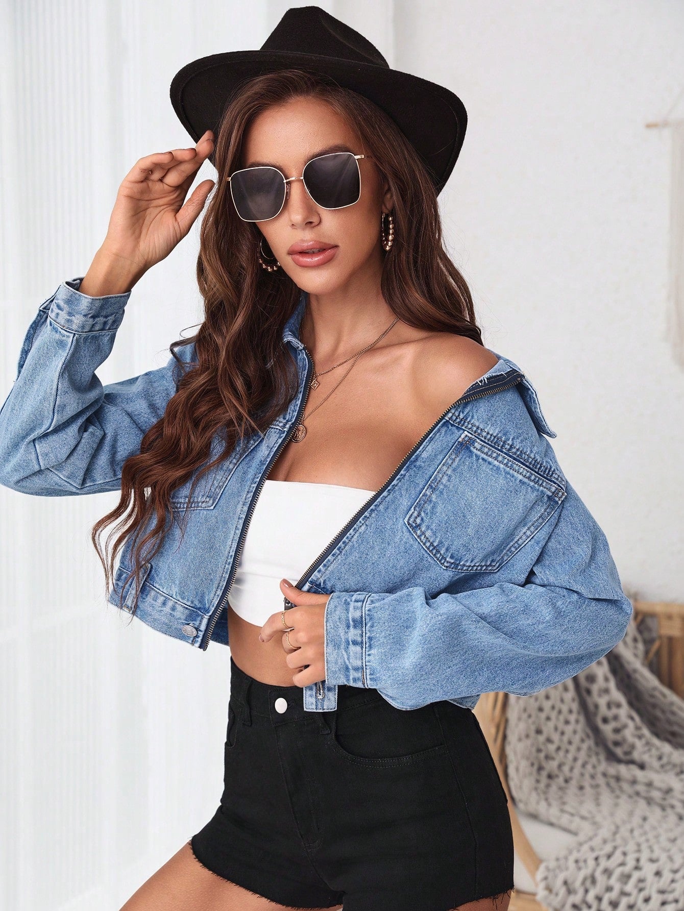 Blue Zip Front Crop Denim Jacket –