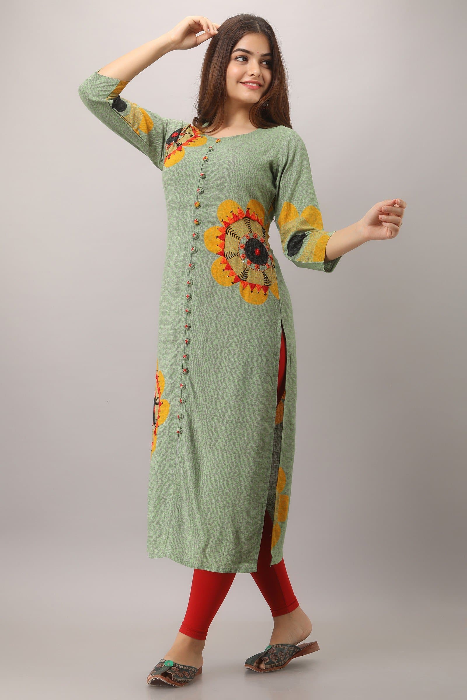 Round Neck Three Fourth Sleeve Printed Straight Kurta