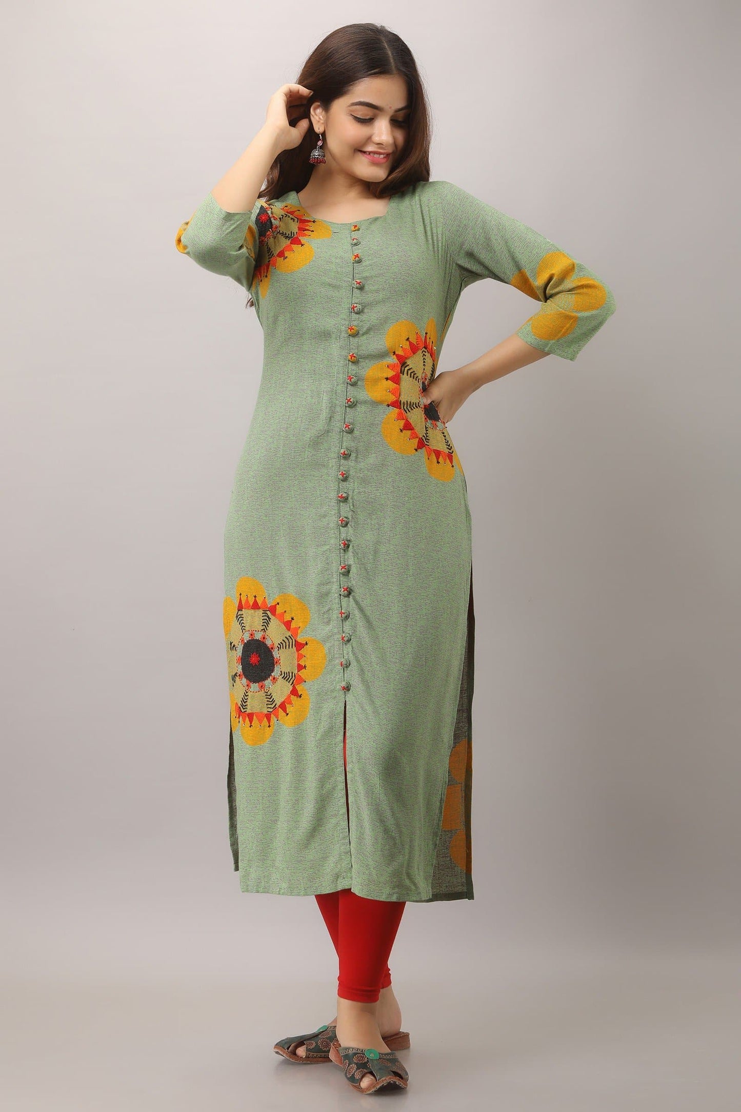 Round Neck Three Fourth Sleeve Printed Straight Kurta
