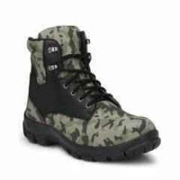 Camo safety outlet boots