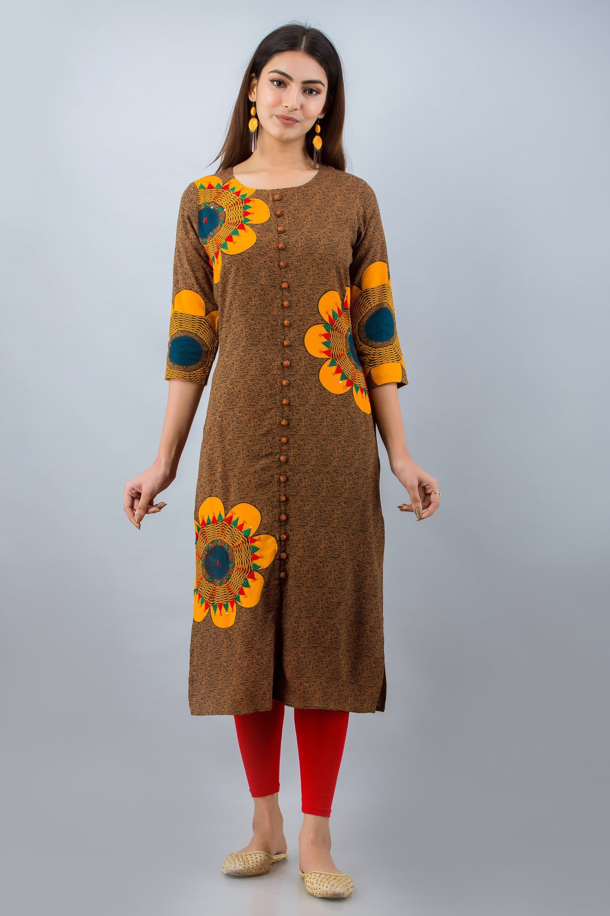 Round Neck Three Fourth Sleeve Printed Straight Kurta