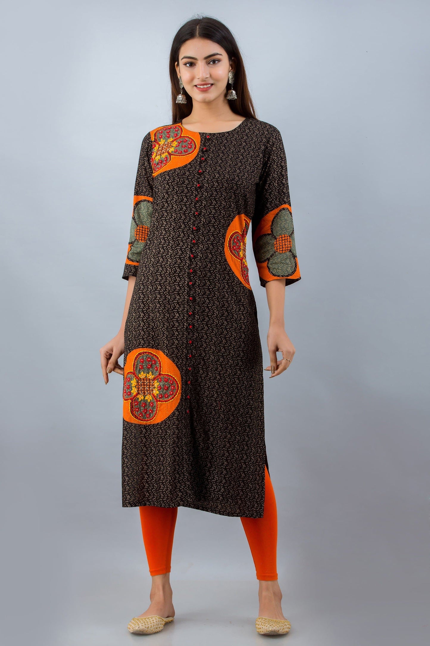 Round Neck Three Fourth Sleeve Printed Straight Kurta