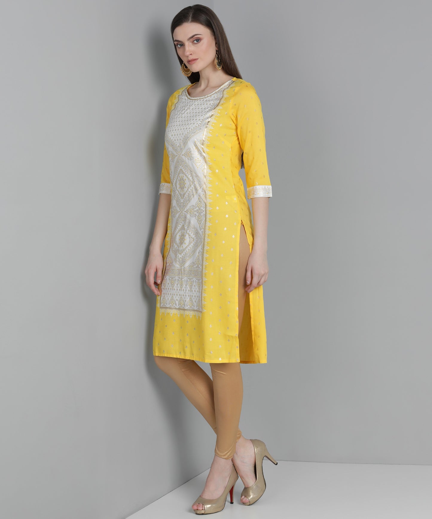 Yellow Round Neck Three Fourth Sleeve Floral Print Straight Kurta