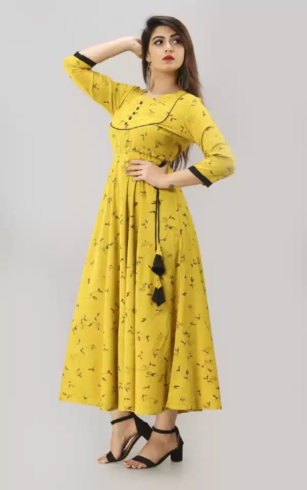 Round Neck Three Fourth Sleeve Printed Flared Kurta