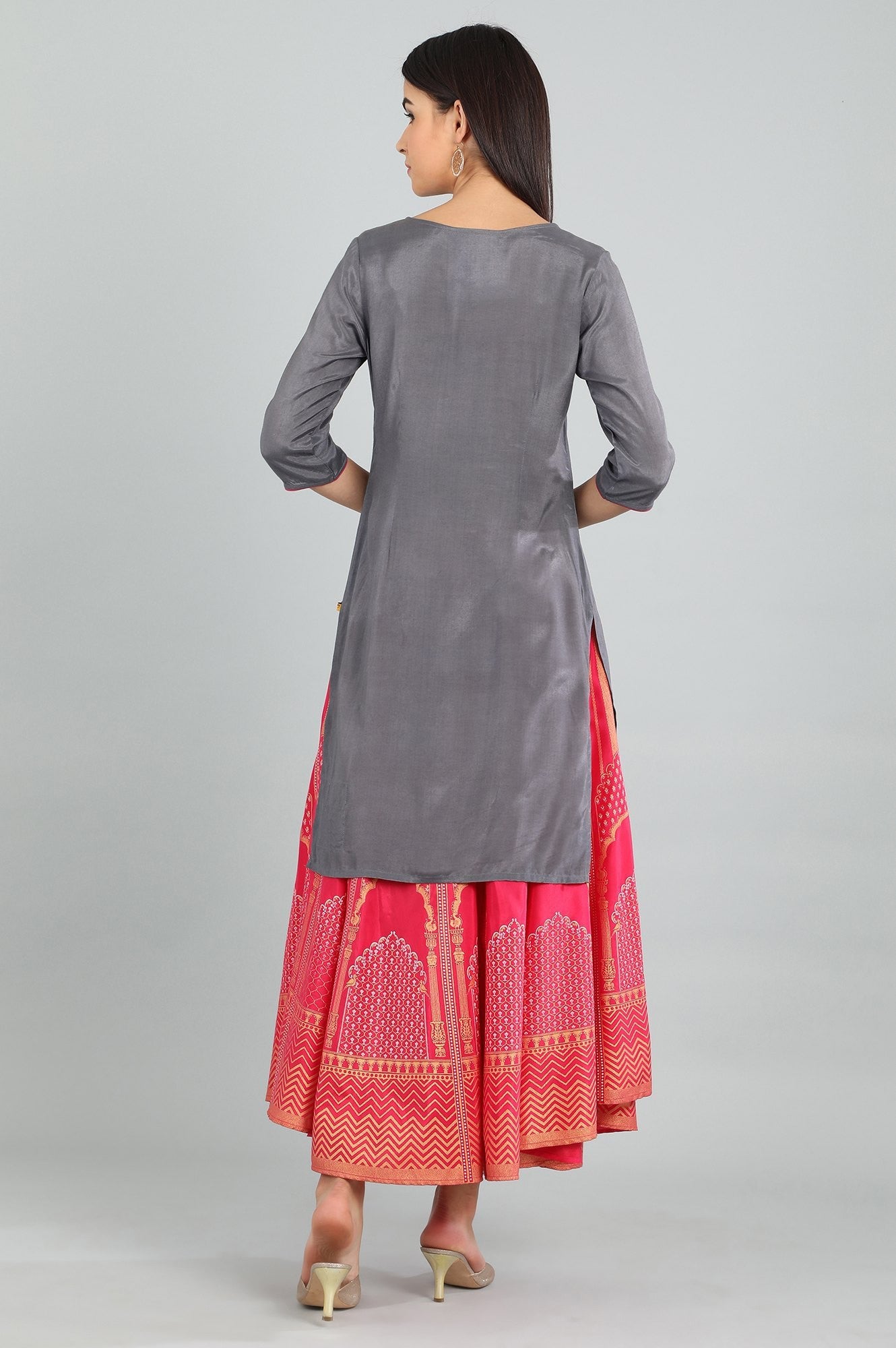 Grey Pink Round Neck Three Fourth Sleeve Embroidered Straight Kurta