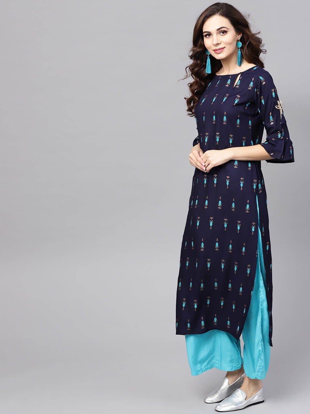 Blue Keyhole Neck Three Fourth Sleeve Printed Straight Kurta