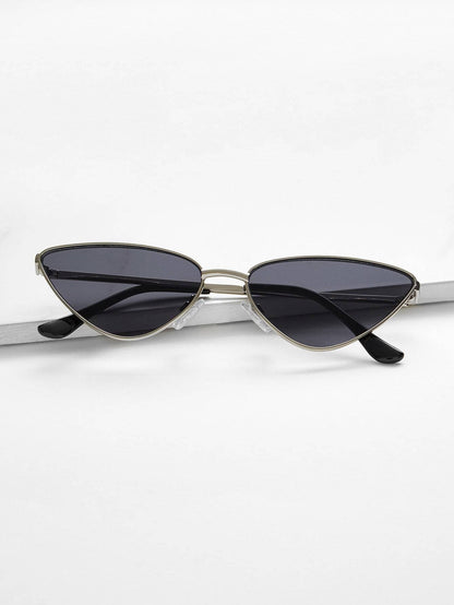 Black Metal Frame Cat Eye Sunglasses