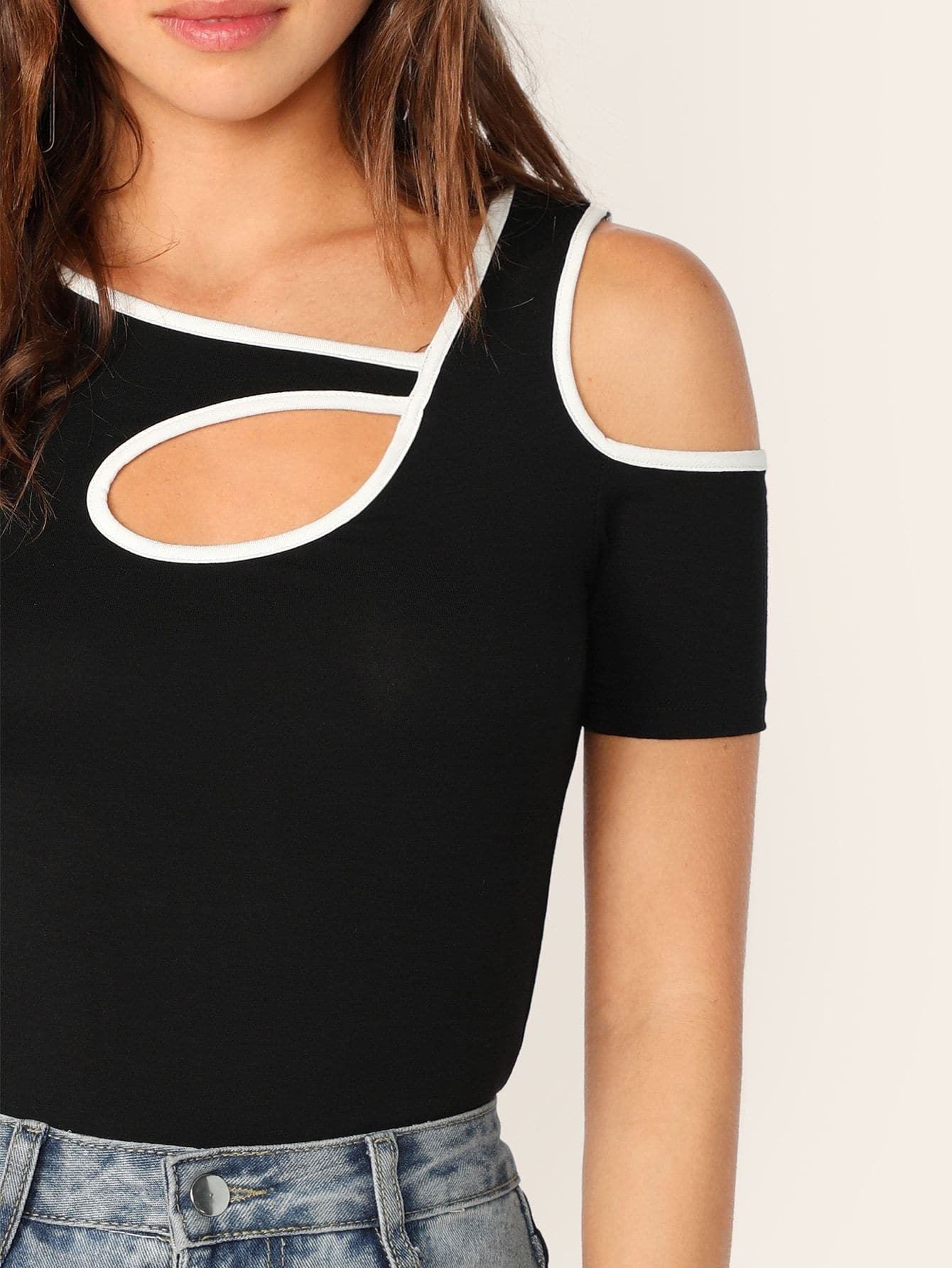 Black Asymmetrical Neck Contrast Binding Cutout Slim Fit Tee Top