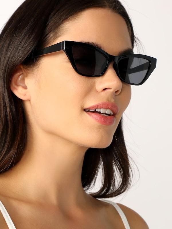 Sporty Wayfarer Style Clear Acrylic Sunglasses