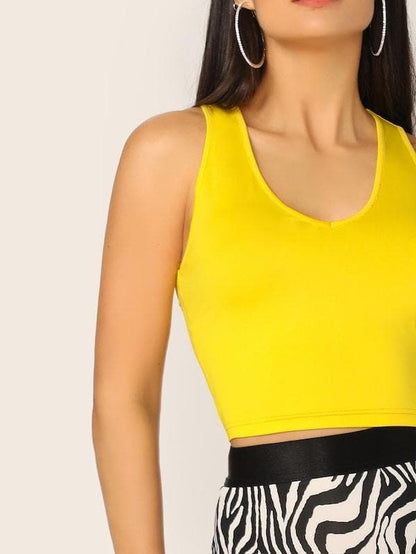 Scoop Neck Solid Fitted Tank Top - Yellow