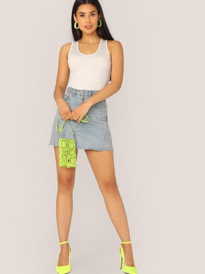 Scoop Neck Solid Fitted Tank Top - White