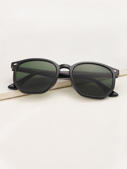 Black Rivet Decor Flat Lens Sunglasses