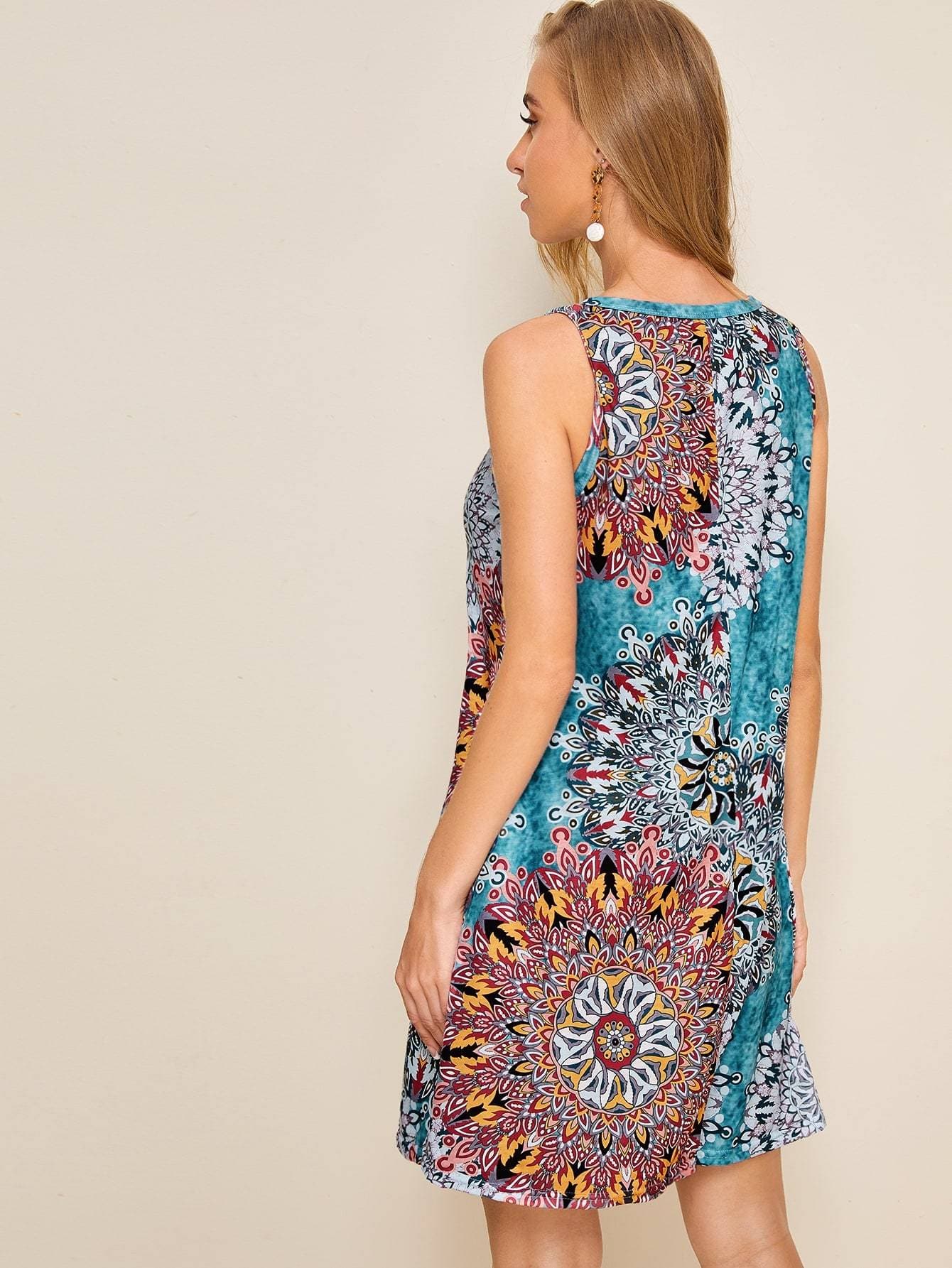 Round Neck Tribal Print Sleeveless Dress