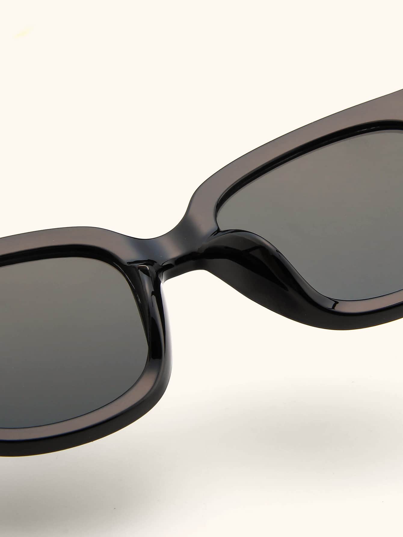 Black Plain Frame Flat Lens Sunglasses