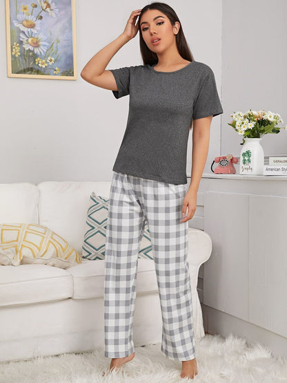 Round Neck Buffalo Plaid Short Sleeve Pyjama Sleepwear Set