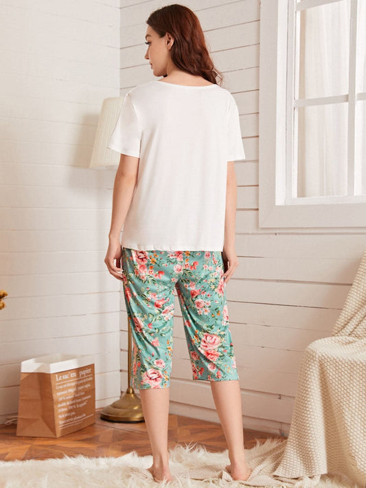 Round Neck Floral and Letter Graphic Pyjama Sleepwear Set
