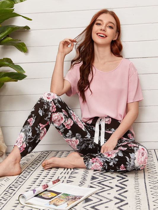 Round Neck Solid Tee and Floral Trousers Sleepwear Set
