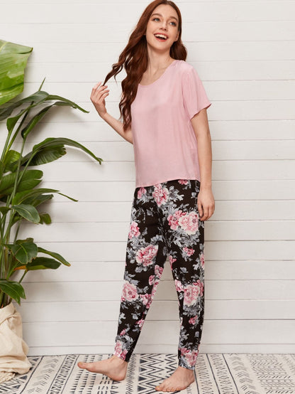 Round Neck Solid Tee and Floral Trousers Sleepwear Set