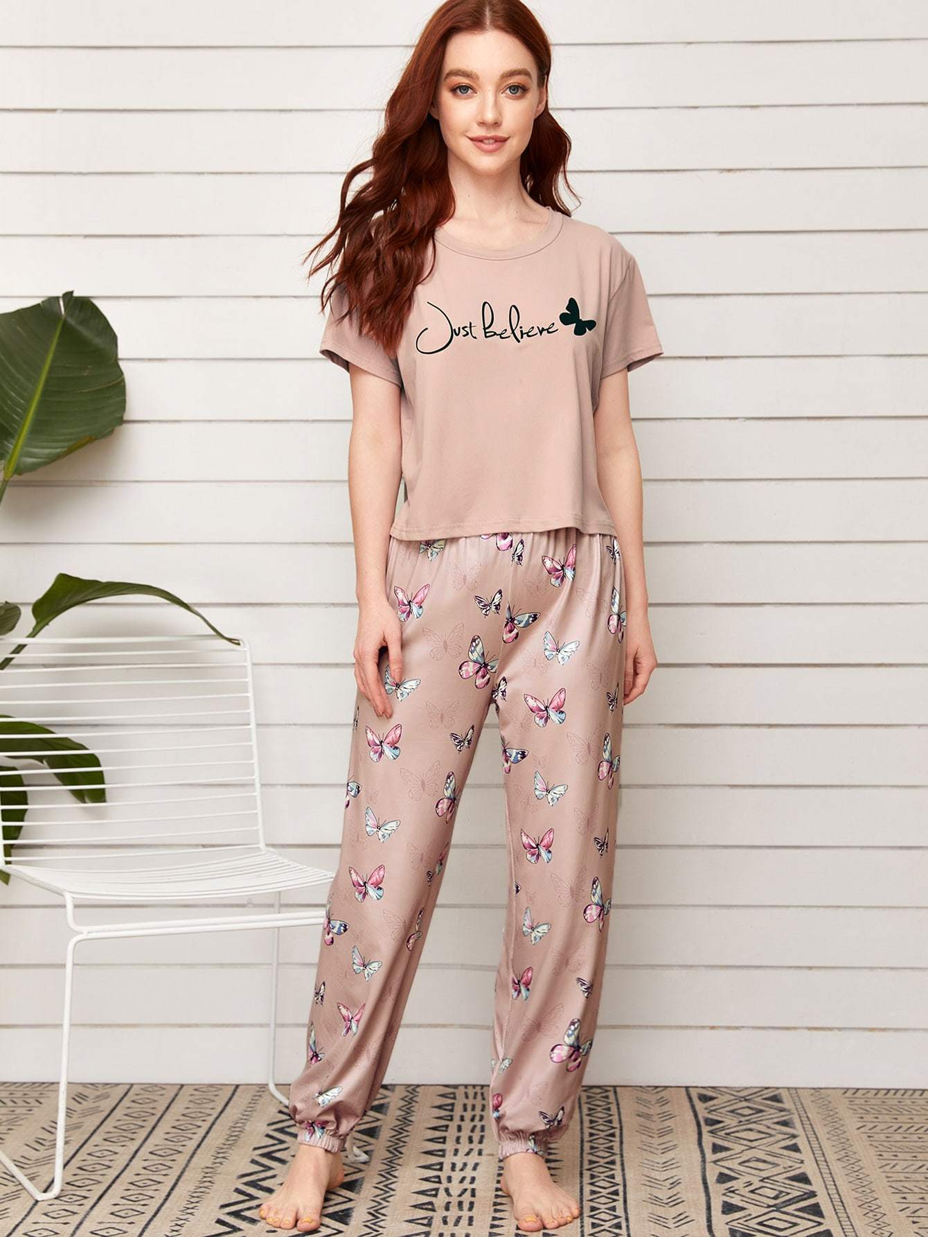 Round Neck Butterfly And Letter Graphic Pyjama Sleepwear Set