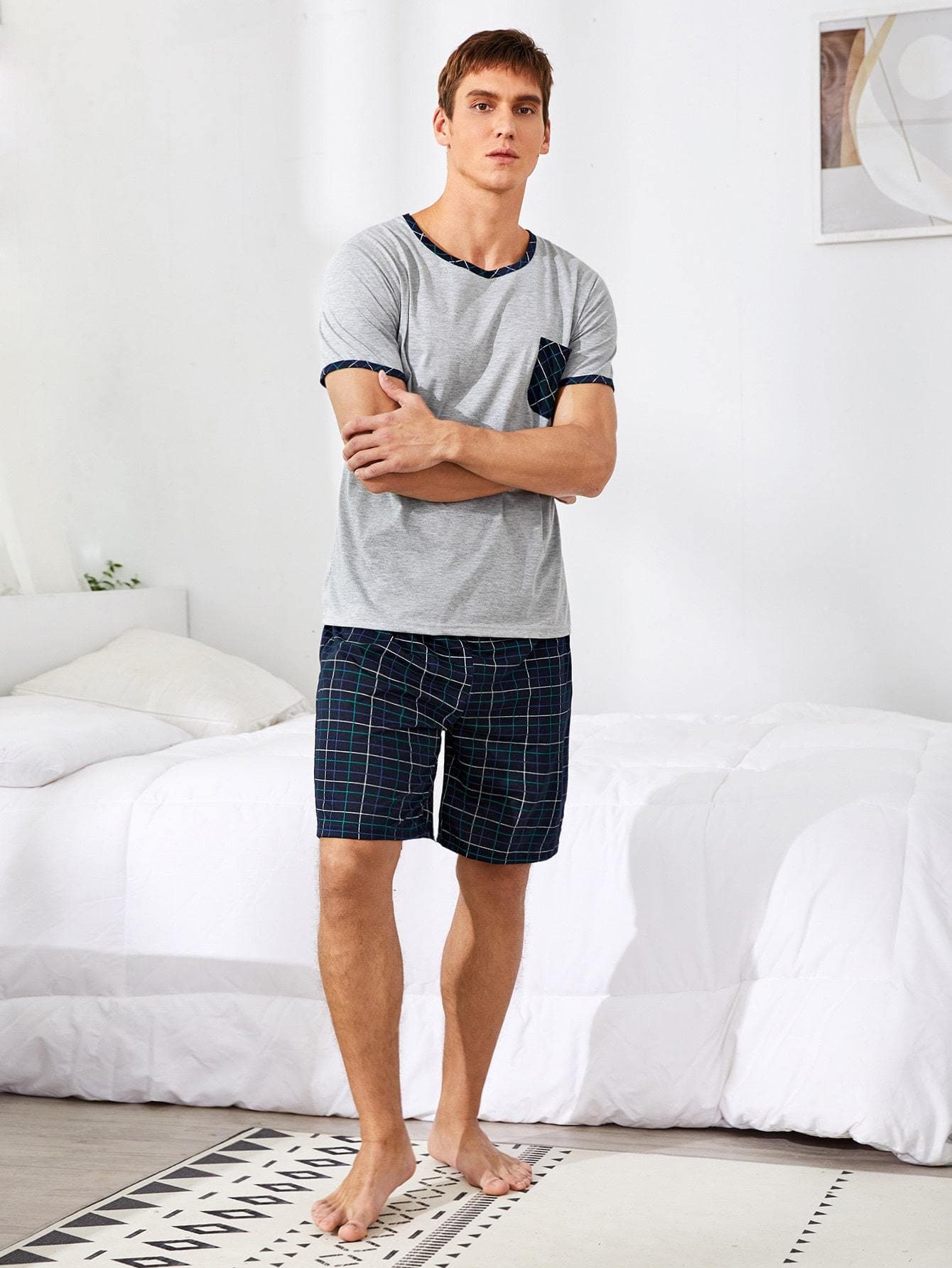 Round Neck Plaid Short Sleeve top and Shorts Pyjama Sleepwear Set