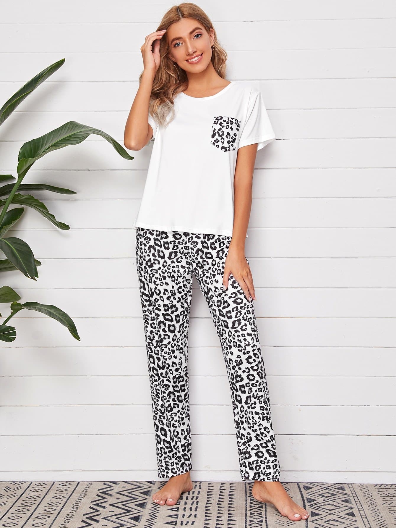 Short Sleeve Leopard Print Pocket Front Pyjama Sleepwear Set