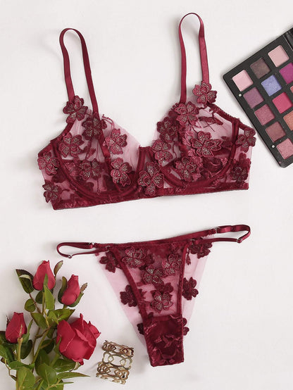 Applique Lace Underwire Lingerie Set