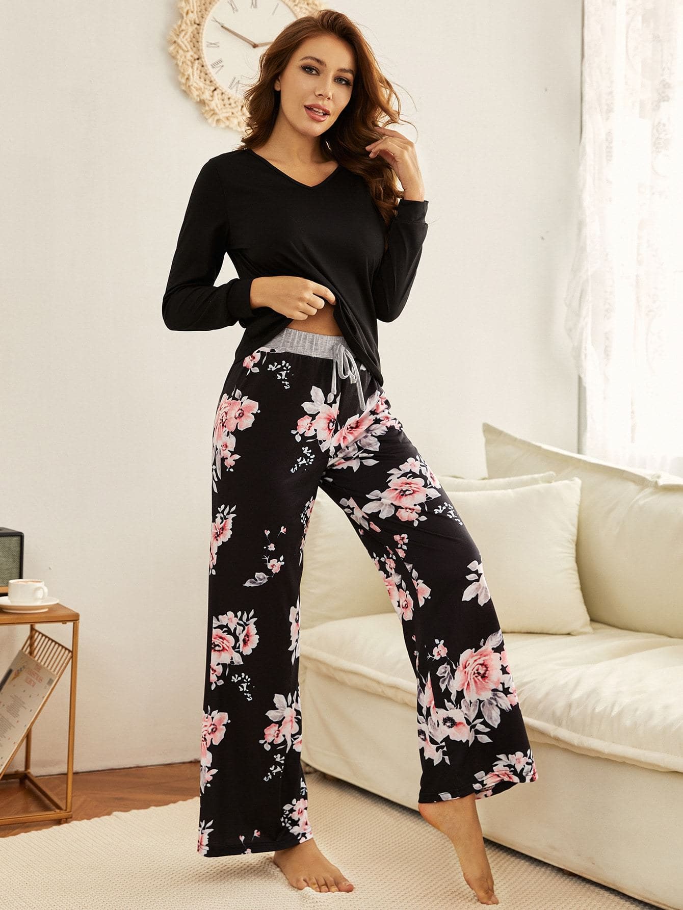 V-Neck Floral Print Knot Front Long Sleeve Pyjama Sleepwear Set