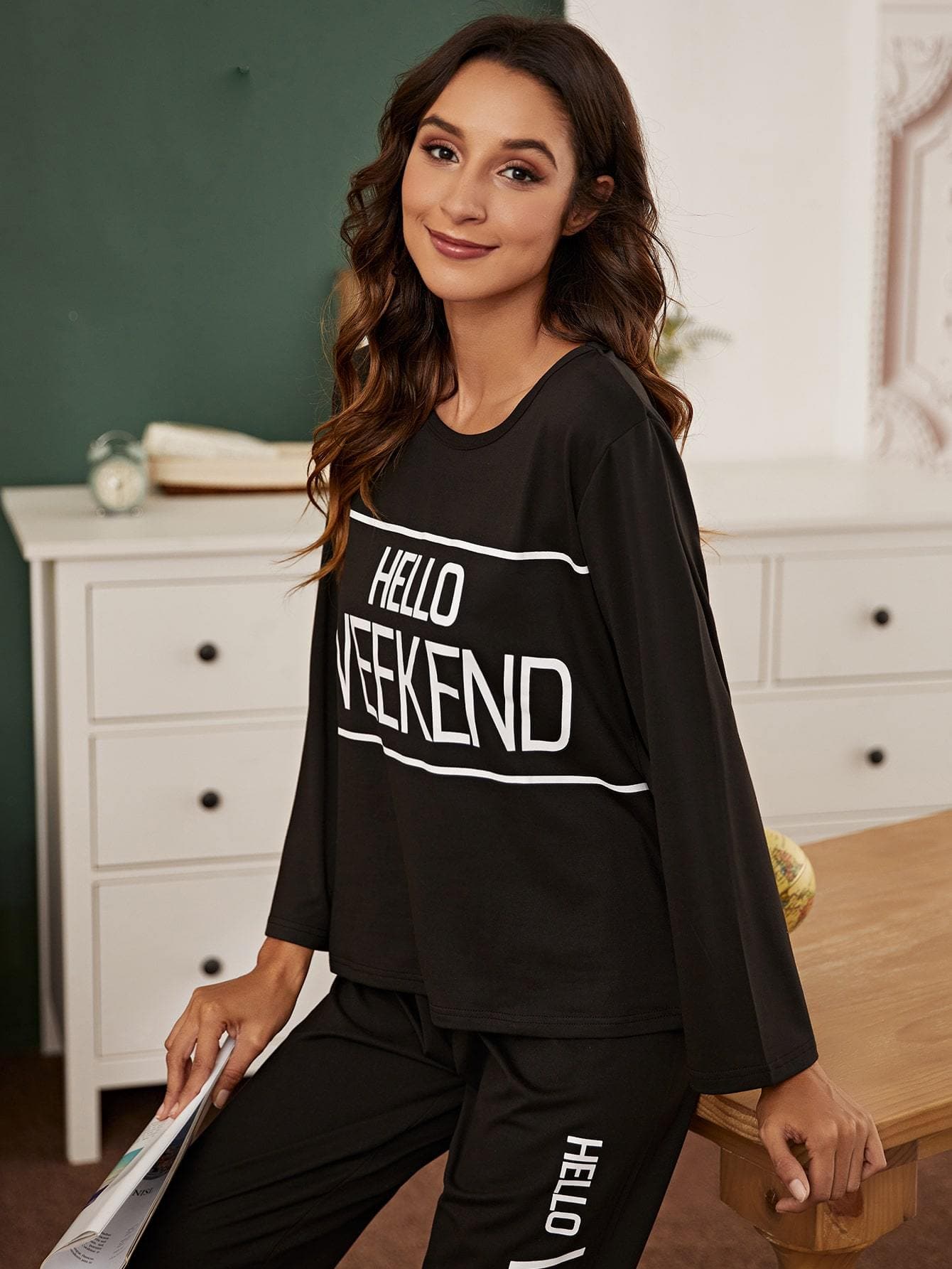 Black Round Neck Letter Graphic Pyjama Sleepwear Set
