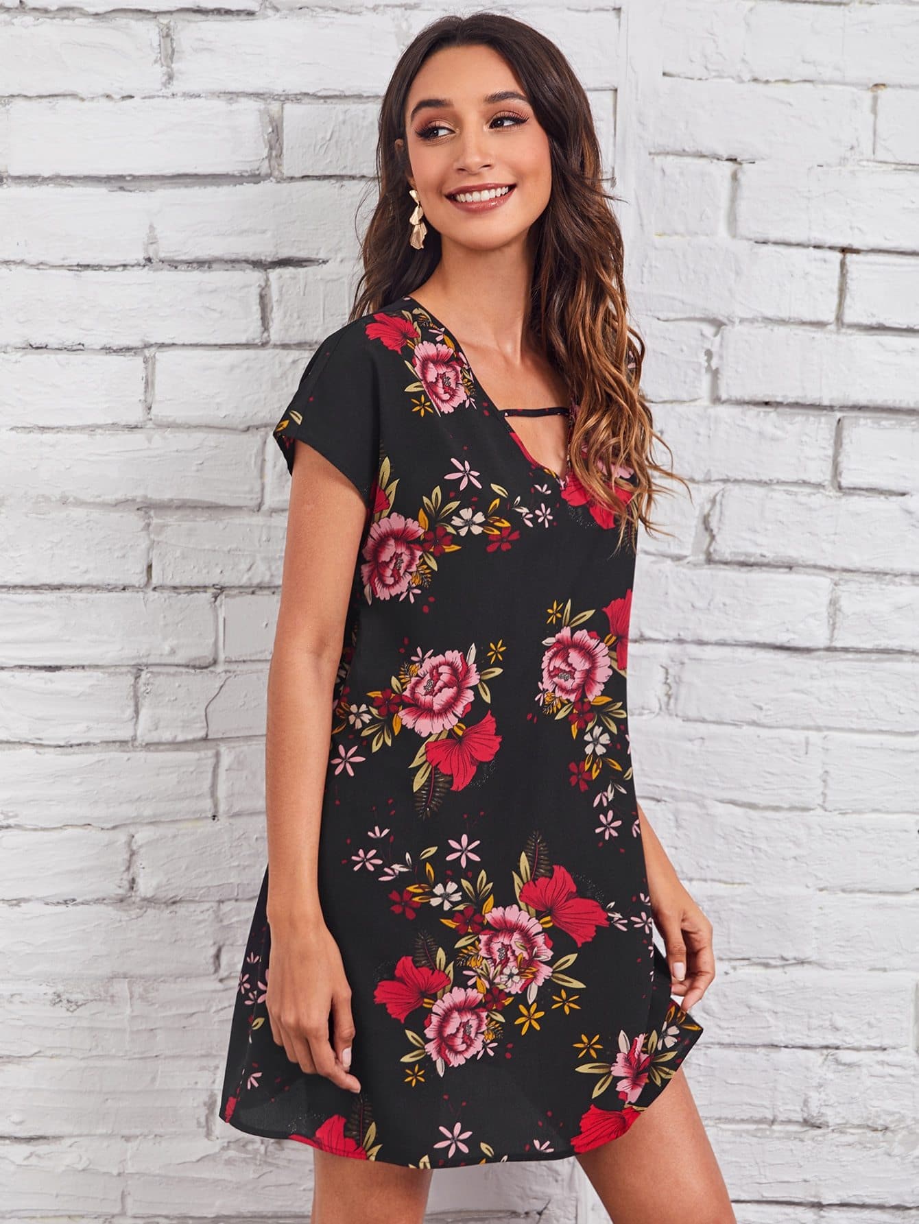 Batwing Cap Sleeve Keyhole Neck Floral Print Dress