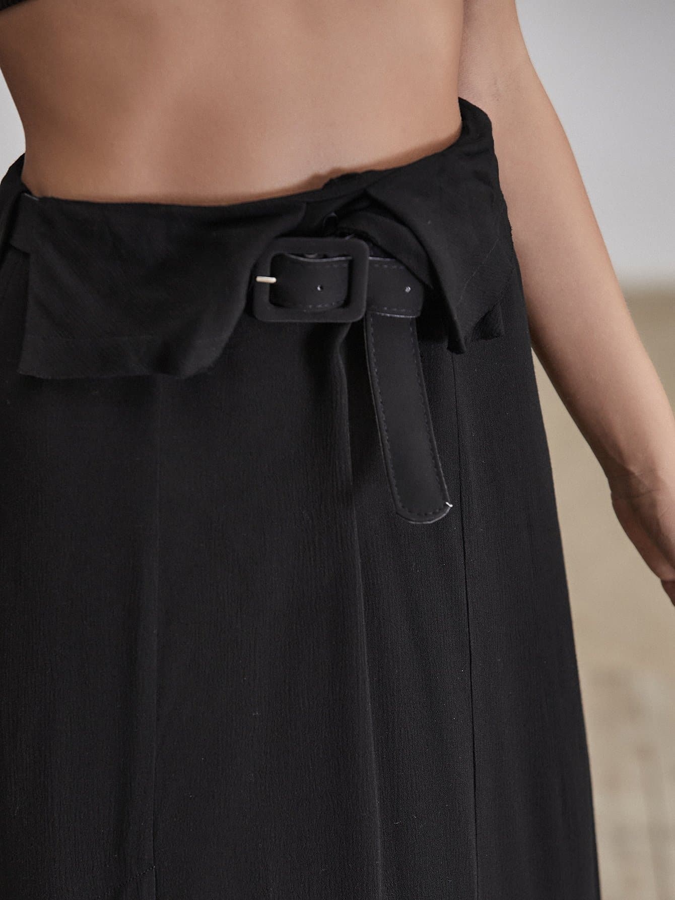Black Split Thigh Belted High Waist Solid Skirt