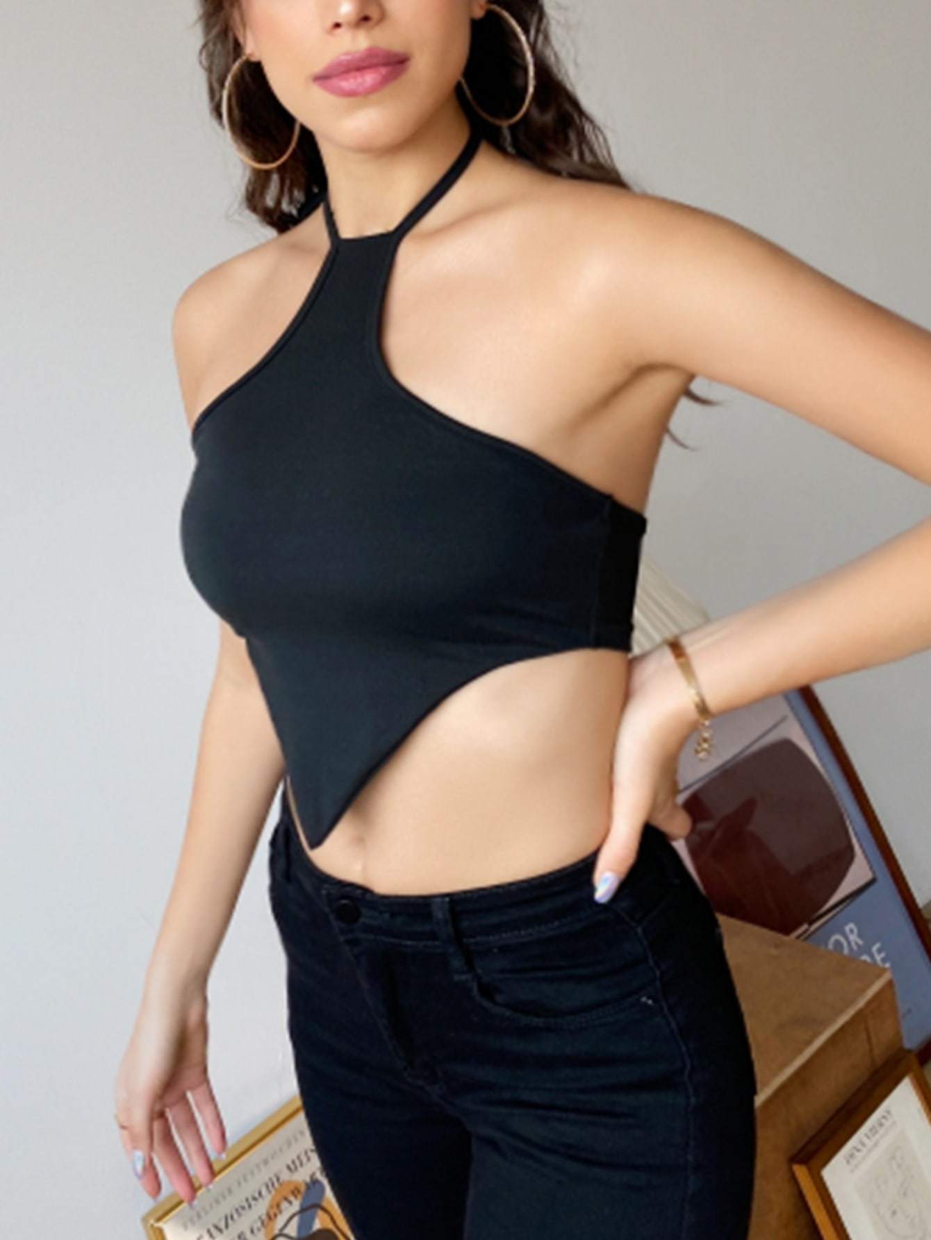 Black Sleeveless Backless Asymmetrical Hem Slim Fit Halter Top