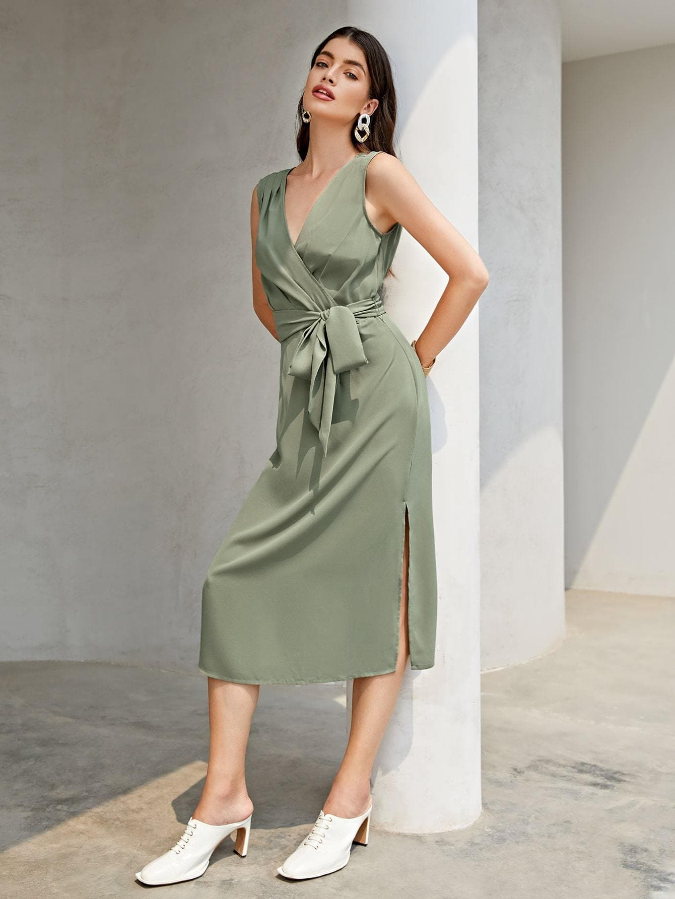 Green Surplice V-Neck Belted Split Thigh Sleeveless Dress
