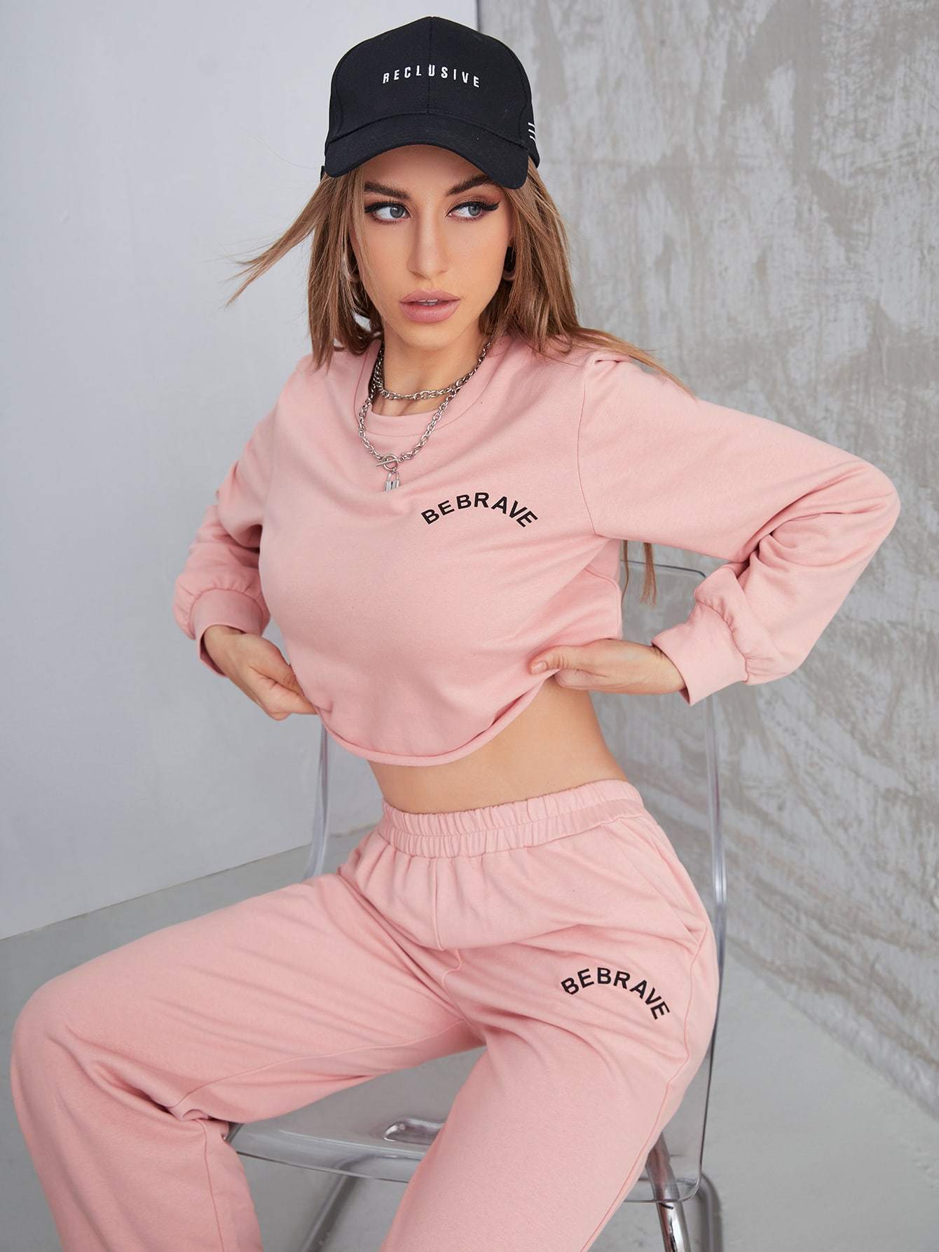 Pink Round Neck Letter Graphic Crop Sweatshirt With Sweatpants